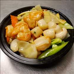 Shrimp & Scallops With Vegetables